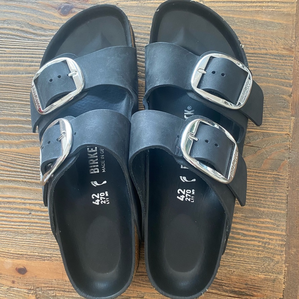 New Arizona Big Buckle Birkenstocks worn once